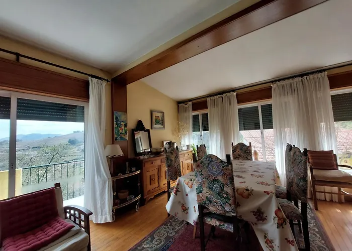 Bairral House Ferreiros de Avoes